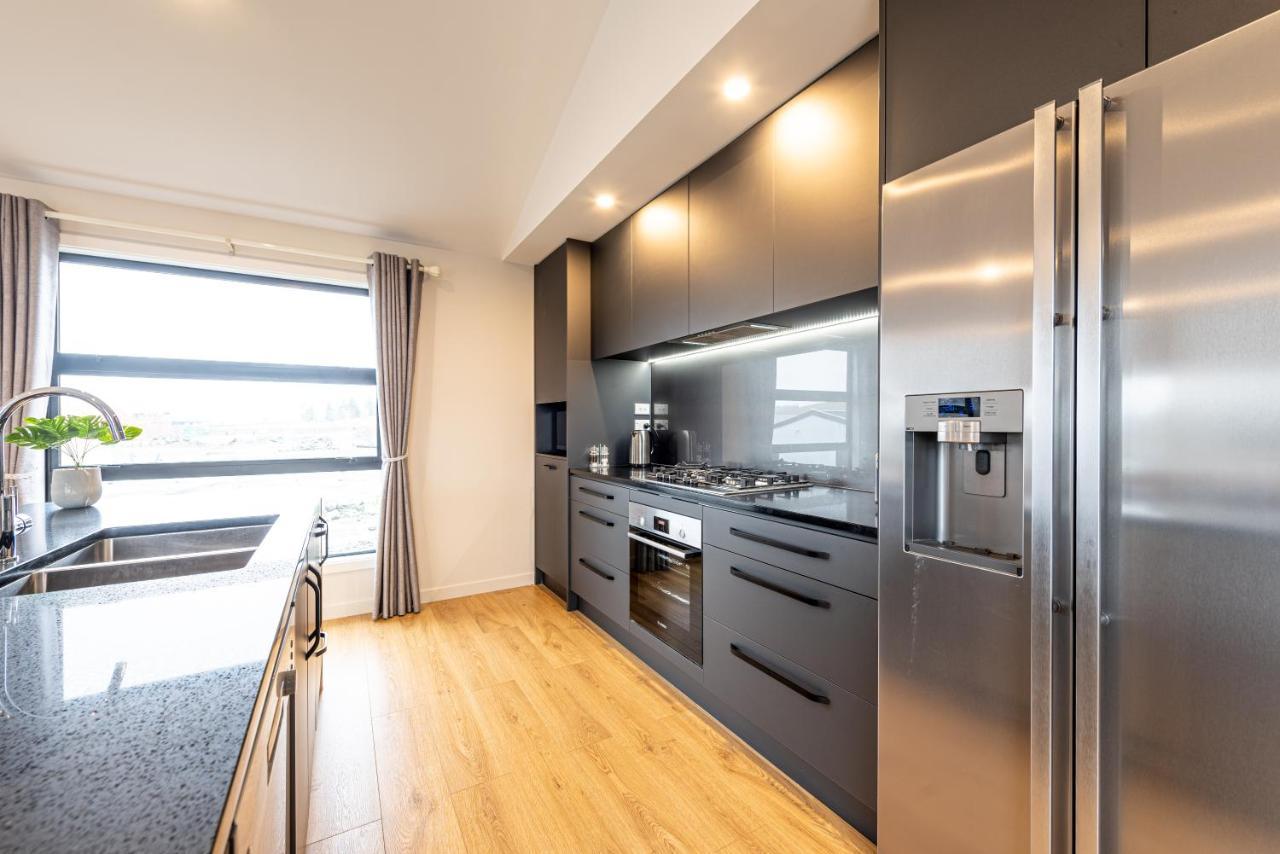 33 Star Apartment