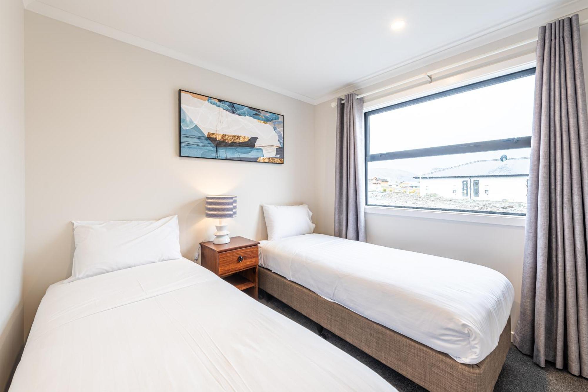 33 Star Apartment *